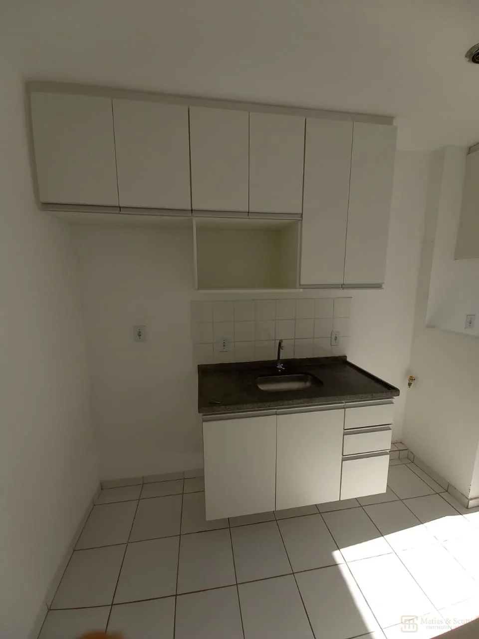 Apartamento a Venda e Locação 