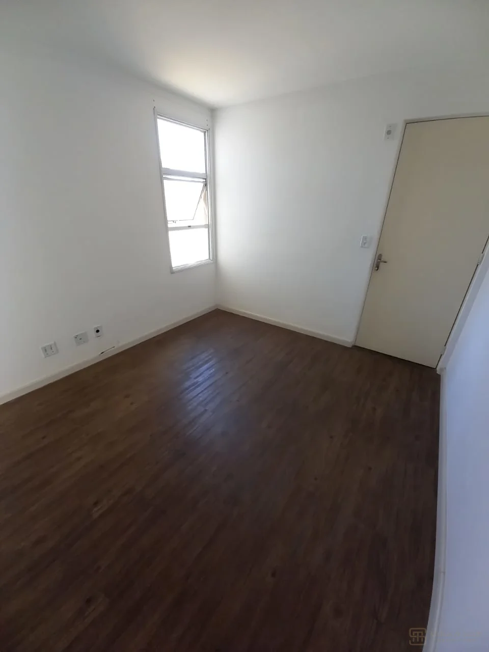 Apartamento a Venda e Locação 